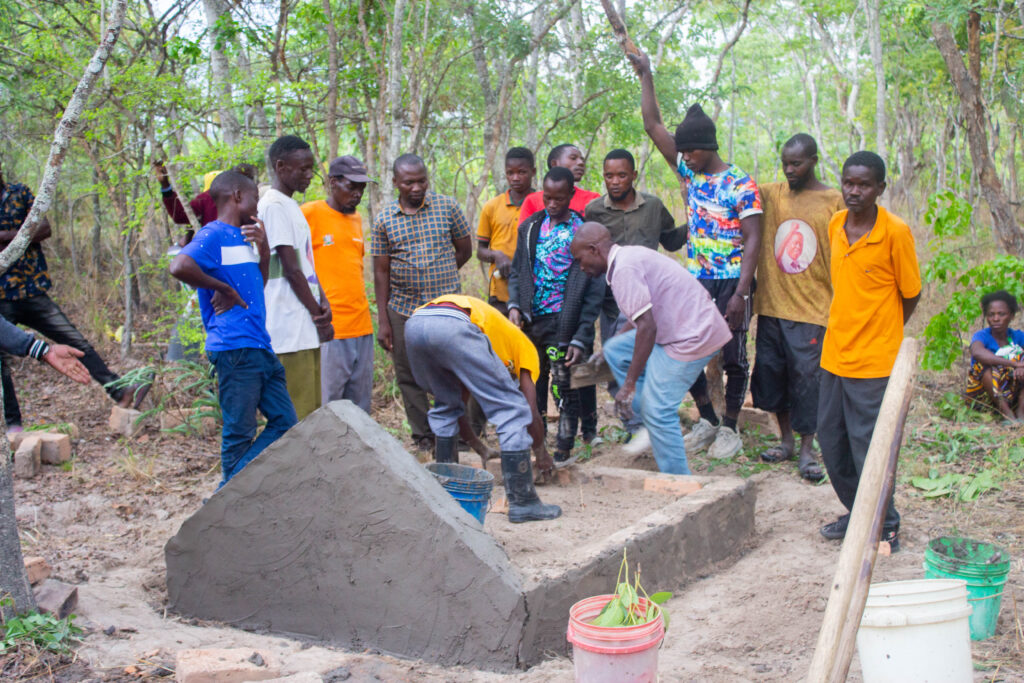 Chipoka Mupakasi Innovations CEO visits his home village “CHIPOKA” in Isoka ...